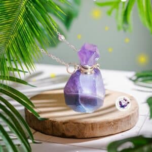 Long collier ou sautoir "Flacon d'Améthyste"