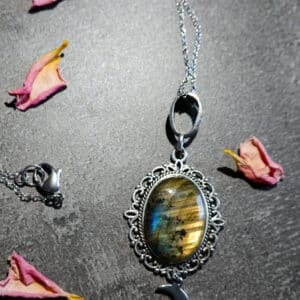 Collier “Lune de Labradorite”